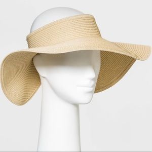 New Target packable straw beach hat